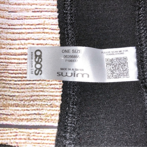 ASOS Black Crinkle Bandeau Bikini Top Size One Size - Picture 2 of 6